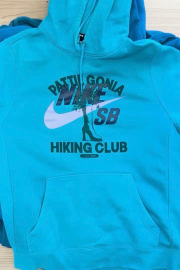 Pattie Gonia Hiking Club Hoodie - Green Print