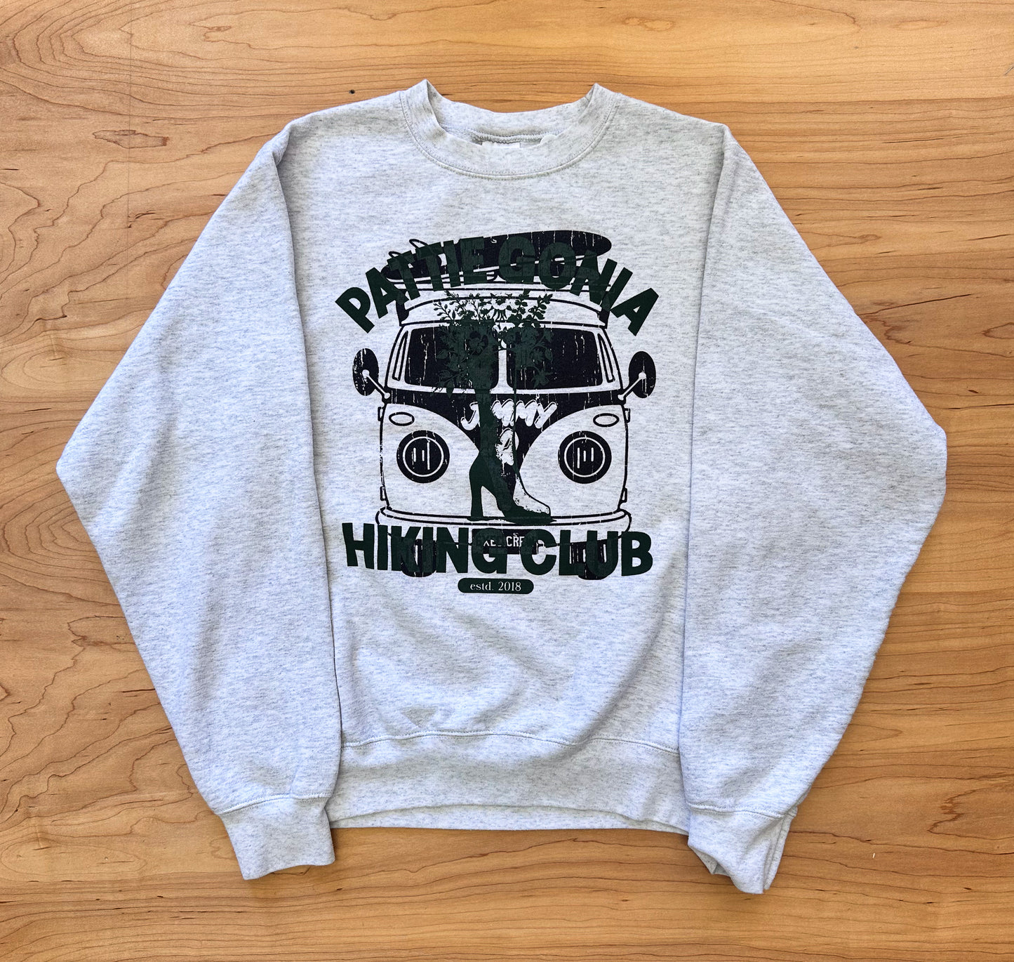 Pattie Gonia Hiking Club Crewneck - Green Print
