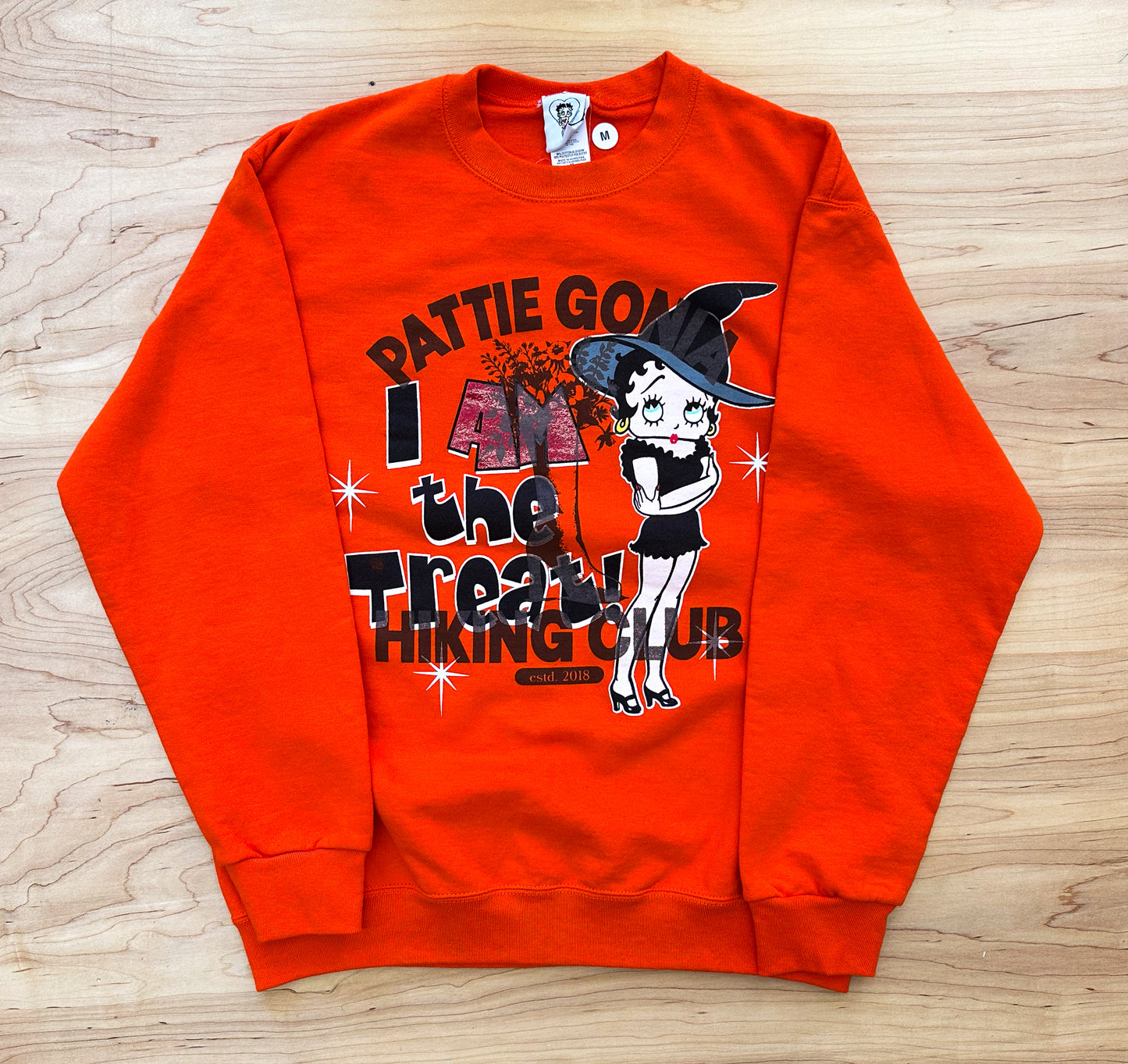 Pattie Gonia Hiking Club Crewneck - Brown Print
