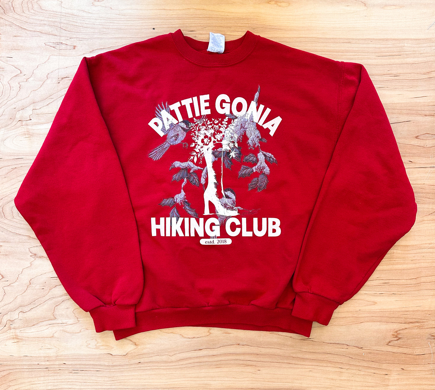 Pattie Gonia Hiking Club Crewneck - Cream Print