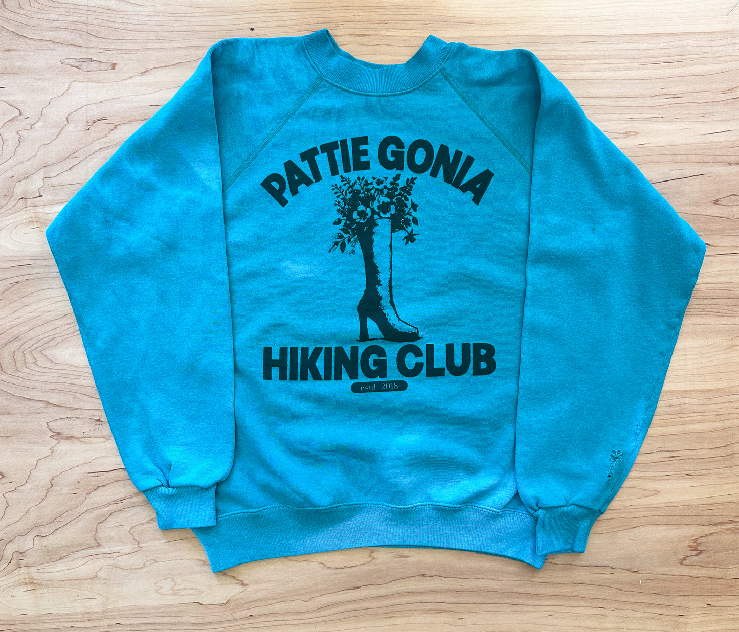 Pattie Gonia Hiking Club Crewneck - Green Print